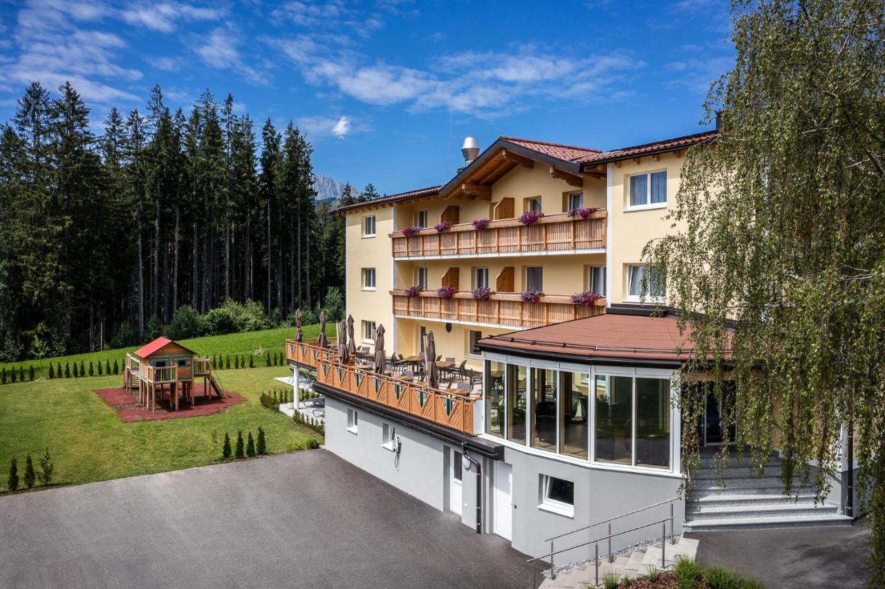 Hotel Der Alpenblick à Sankt Johann im Pongau Extérieur photo