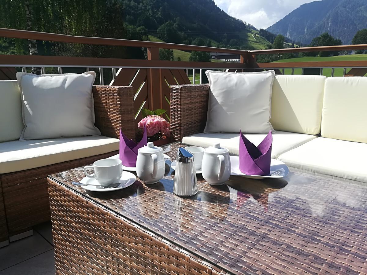 Hotel Der Alpenblick à Sankt Johann im Pongau Extérieur photo